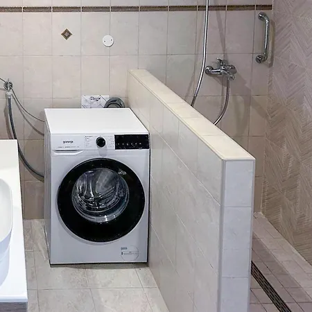 Stunning In With Heated Swimming Pool Apartment