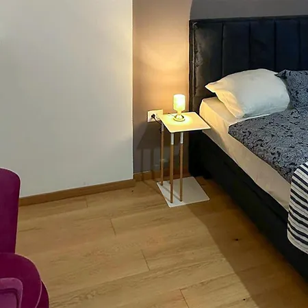 Apartment Stunning In With Heated Swimming Pool *
