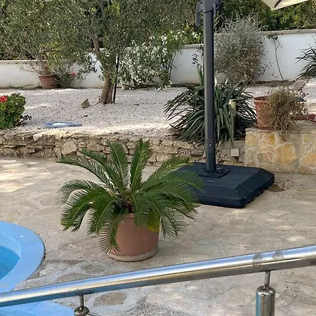 Stunning In With Heated Swimming Pool Apartment Jezera