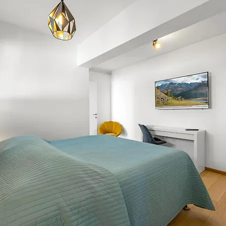 Apartment Stunning In With Heated Swimming Pool