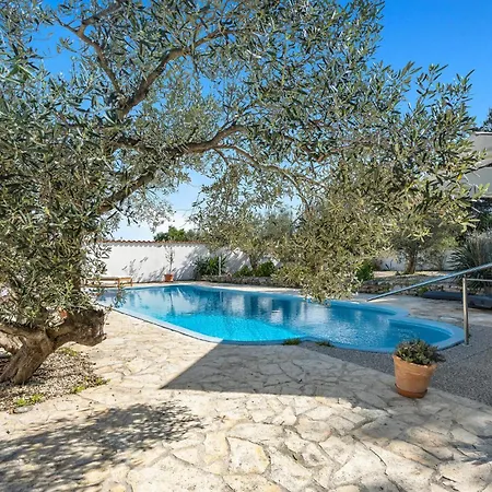 Apartment Stunning In With Heated Swimming Pool *
